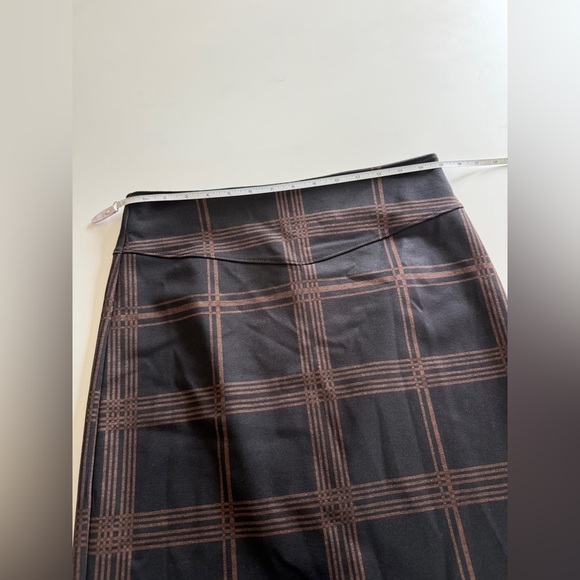 Halogen-Black and Brown-Plaid Mini Skirt-Fall-Classic-Preppy-Size S - Picture 9 of 10